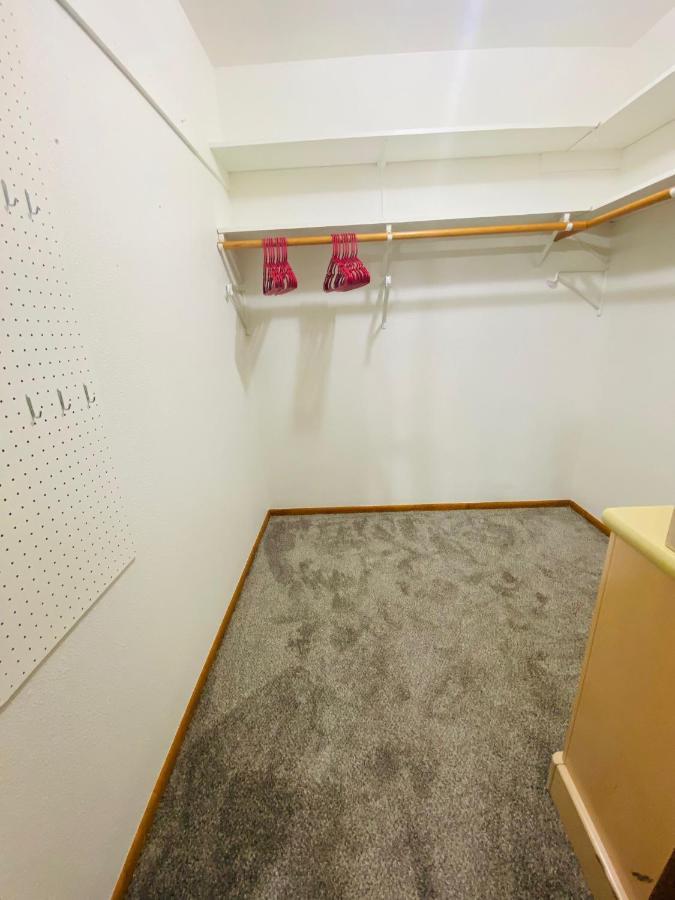 Family Friendly, 3 Bedroom House, With King Bed For Up To 15 - Bbq - Internet - Jet Tub 오번 외부 사진