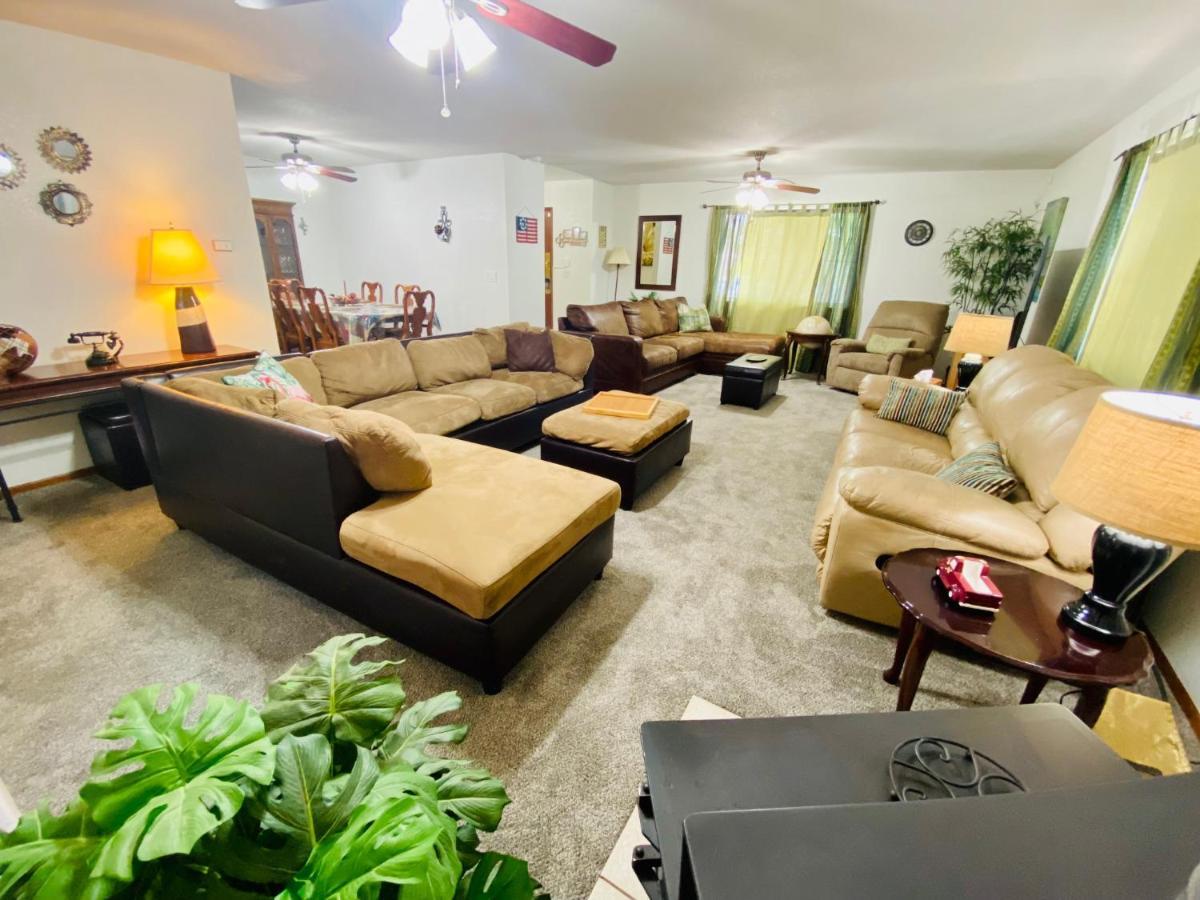 Family Friendly, 3 Bedroom House, With King Bed For Up To 15 - Bbq - Internet - Jet Tub 오번 외부 사진